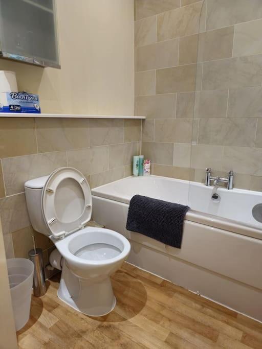 2 Bedroom Modern Stylish Apt In Glasgow City Centre 외부 사진