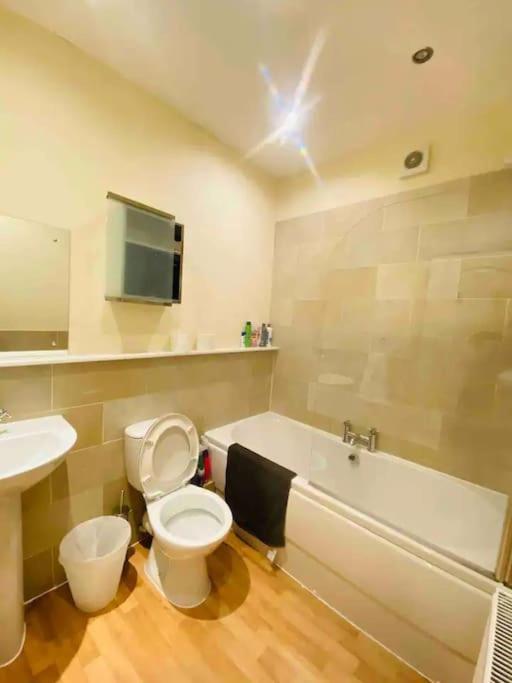 2 Bedroom Modern Stylish Apt In Glasgow City Centre 외부 사진